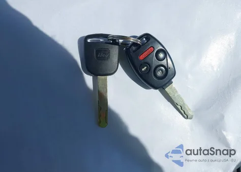 2010 Honda Accord 2.4 Lx z USA, uszkodzony, nr VIN 1HGCP2F30AA163962